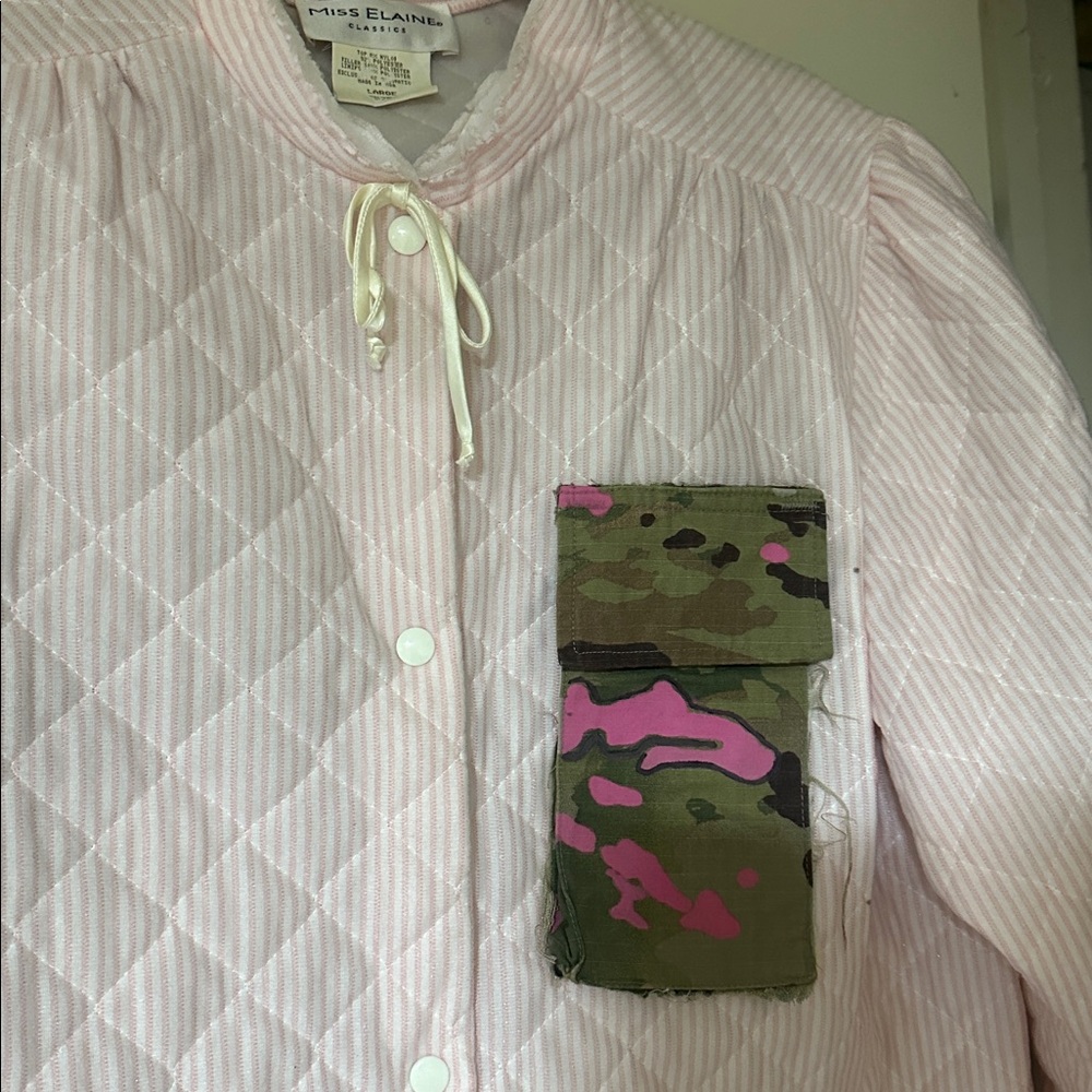 Miss Elaine Quilted House Coat - Picture 3 of 3